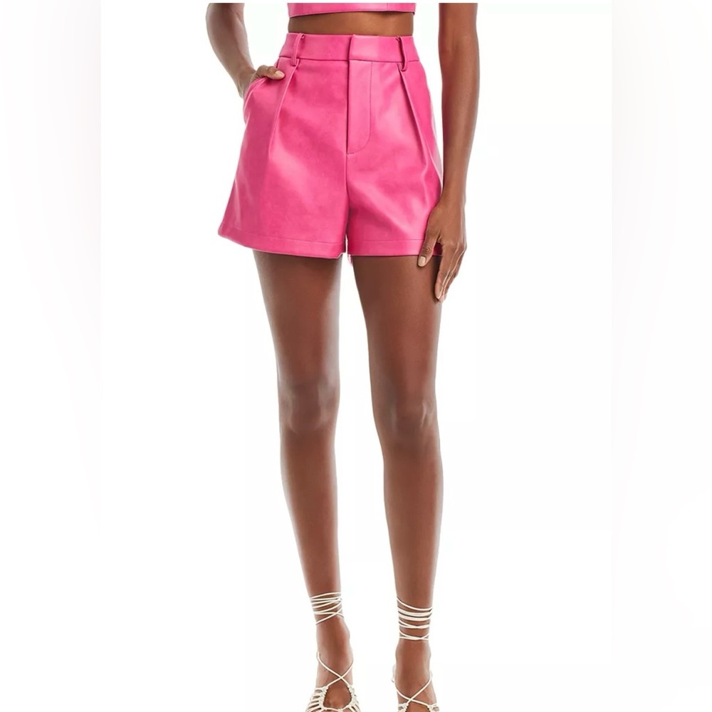 NWT Avec Les Filles Faux Leather Shorts XS PINK